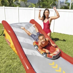 Aire De Jeux Gonflable Gliss Party Formule 1 Intex -ATMOSPHERA || Intex || Demeyere Soldes aire de jeux gonflable gliss party formule 1 intex 3