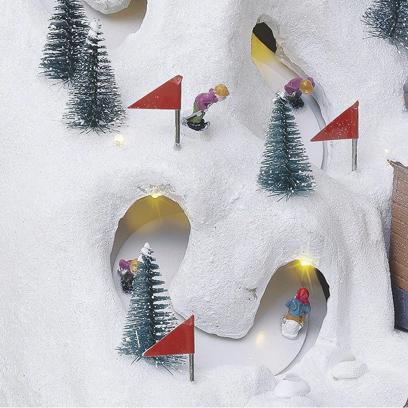 Village De Noël Animé, Lumineux Et Musical Piste De Ski Montagne 7 Village De Noël Animé, Lumineux Et Musical Piste De Ski Montagne – Image 5